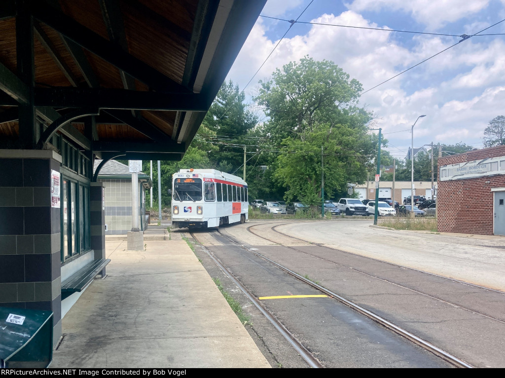 SEPTA 9083